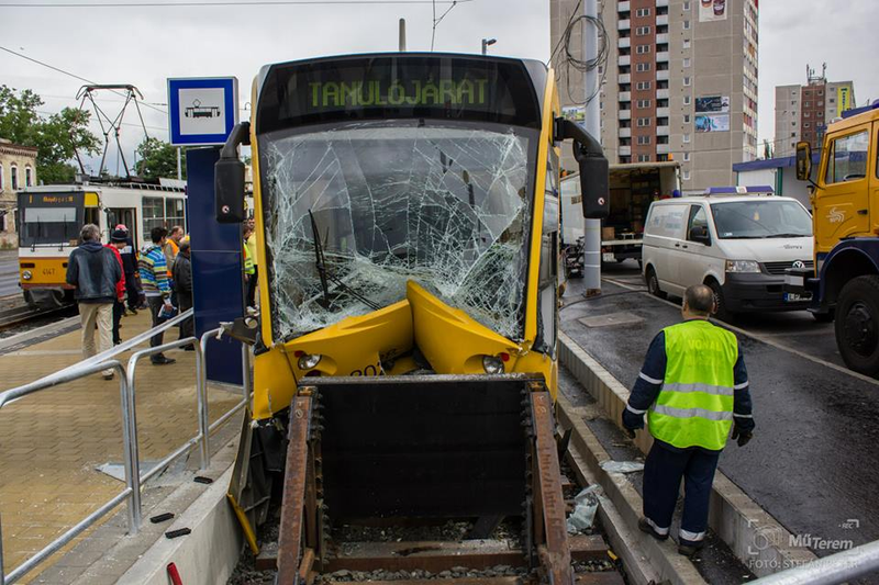 Illustration for article titled The World's Longest Tram Got A Bit Shorter After This Crash